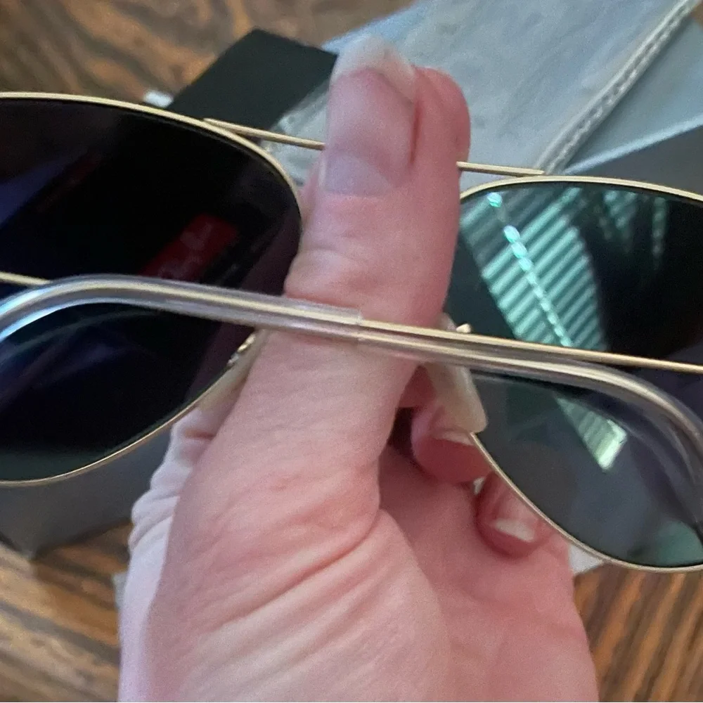New Rayban aviators - Picture 2 of 4